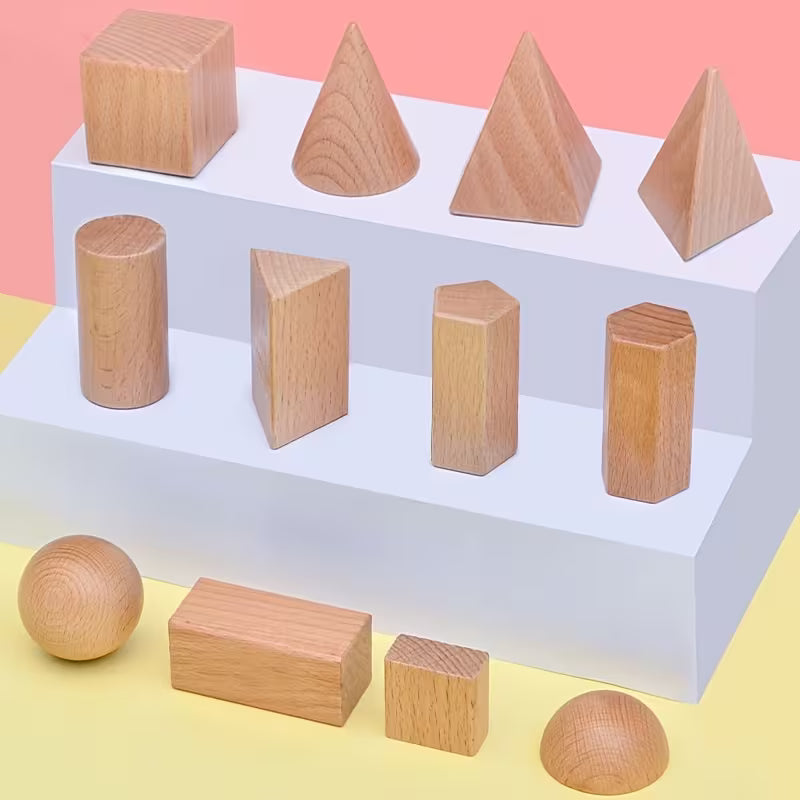Set with a Storage Box Includes 12 Geometric Model Pieces