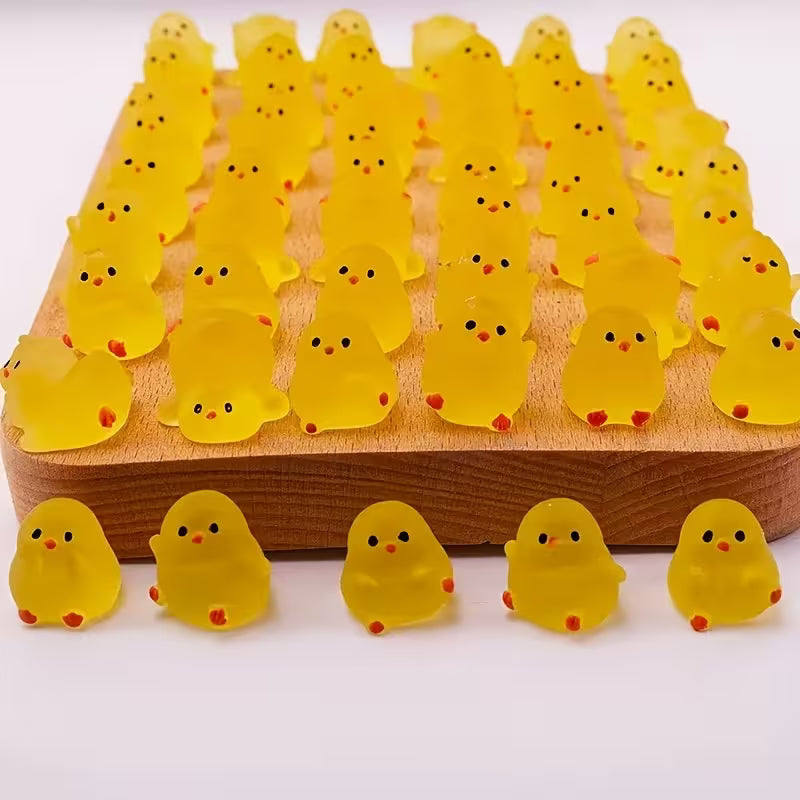 16-Piece of Miniature Landscape Cartoon Cute Chubby Chicken Resin DIY
