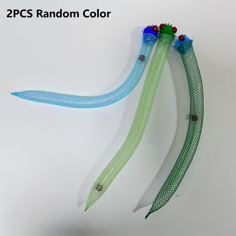 2-Piece Realistic Insect Cat Toys Plastic