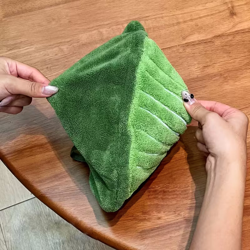 Leaf-Shaped Bathroom Hand Towel, Hangable Design, Absorbent Material, Suitable Bathroom, Restaurant