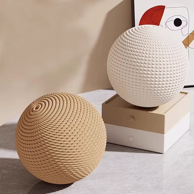 Sisal Cat Scratching Ball, Ultra-durable Sisal Material, Multiple Colors Available.