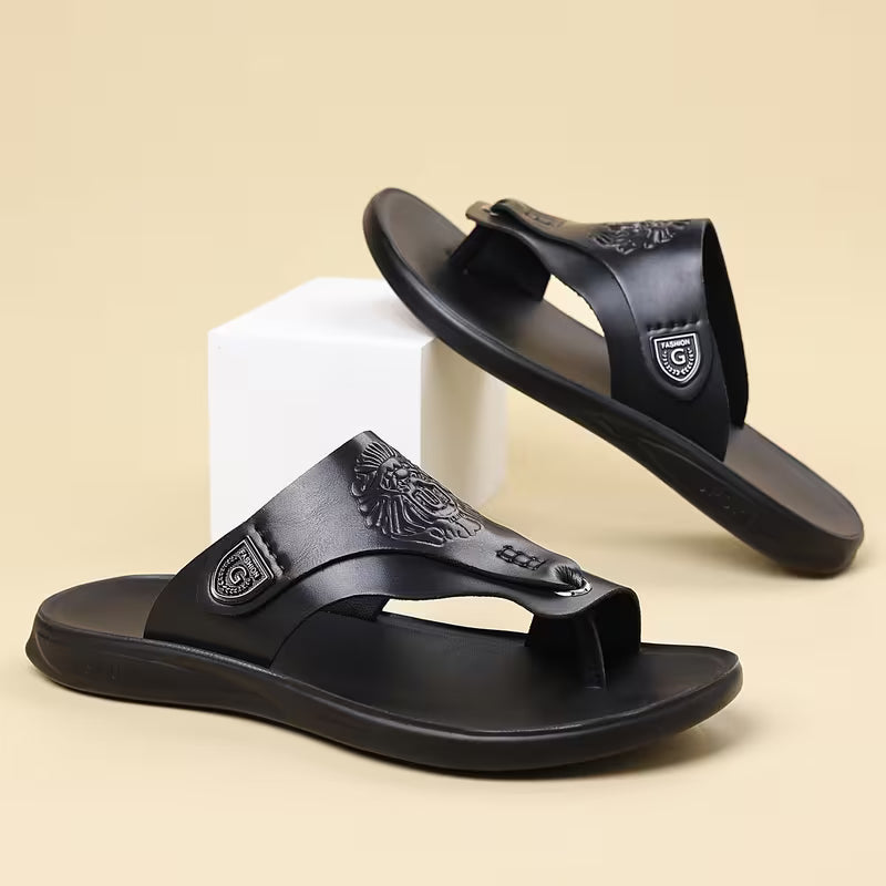 Men'S Toe Loop Slide Sandals Lion Embossed Detail Metal Accent Comfortable Thick Sole Non-Slip