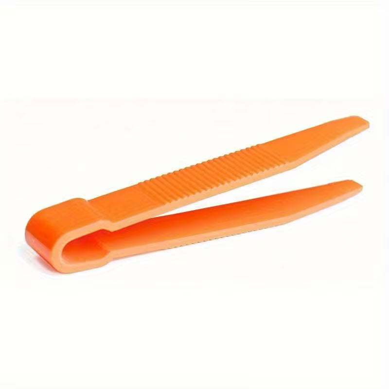 4-Piece Random Color Plastic
