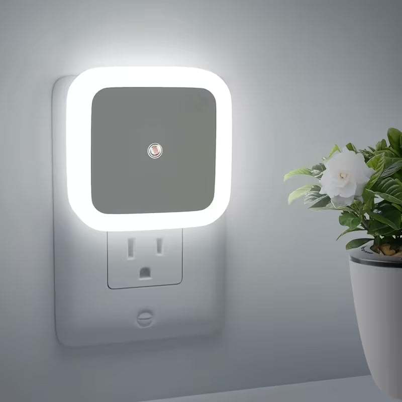 Smart Night Light - Night Lights Plug into Wall, Dusk to Dawn, Nightlight Auto-On/Off