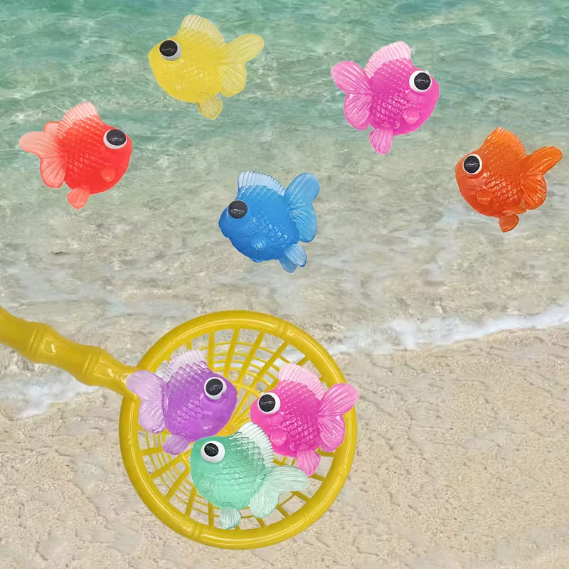 7/14-Piece Big-eyed Goldfish +1 Net Bag Water Toy Set