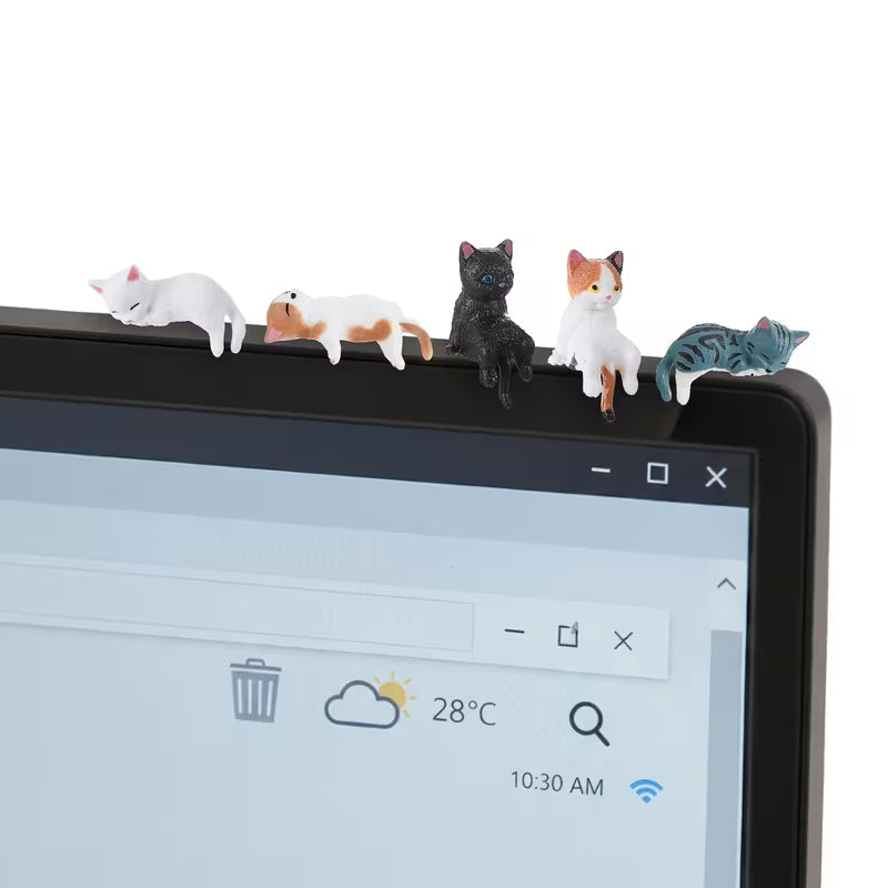 8pcs Cat Desk Accessories, Adorable Resin Mini Cat Desk Figurine Set. Suitable for Computer