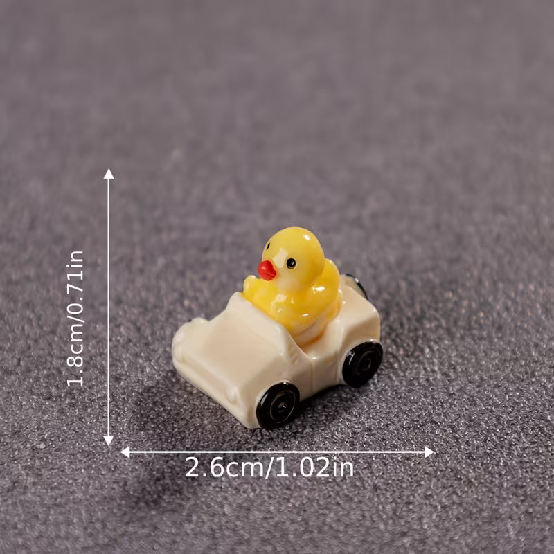 10/30-Piece Cartoon Small Car Resin Mini Ducks