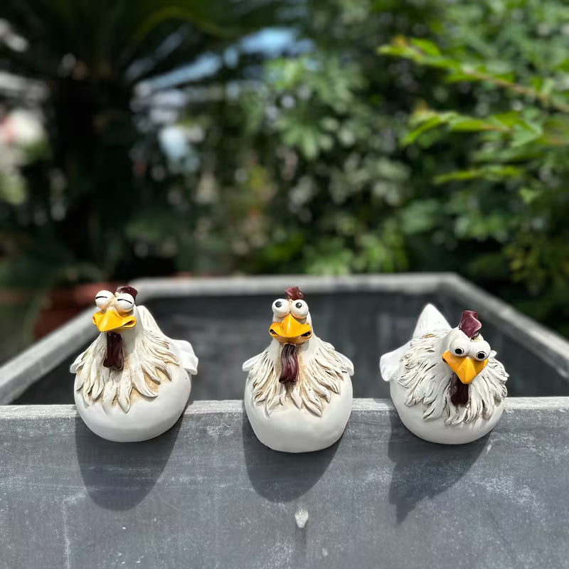 This 3pcs Resin Chicken Ornament Is Based on an Adorable Chicken Design. The Three Chicks Each Have