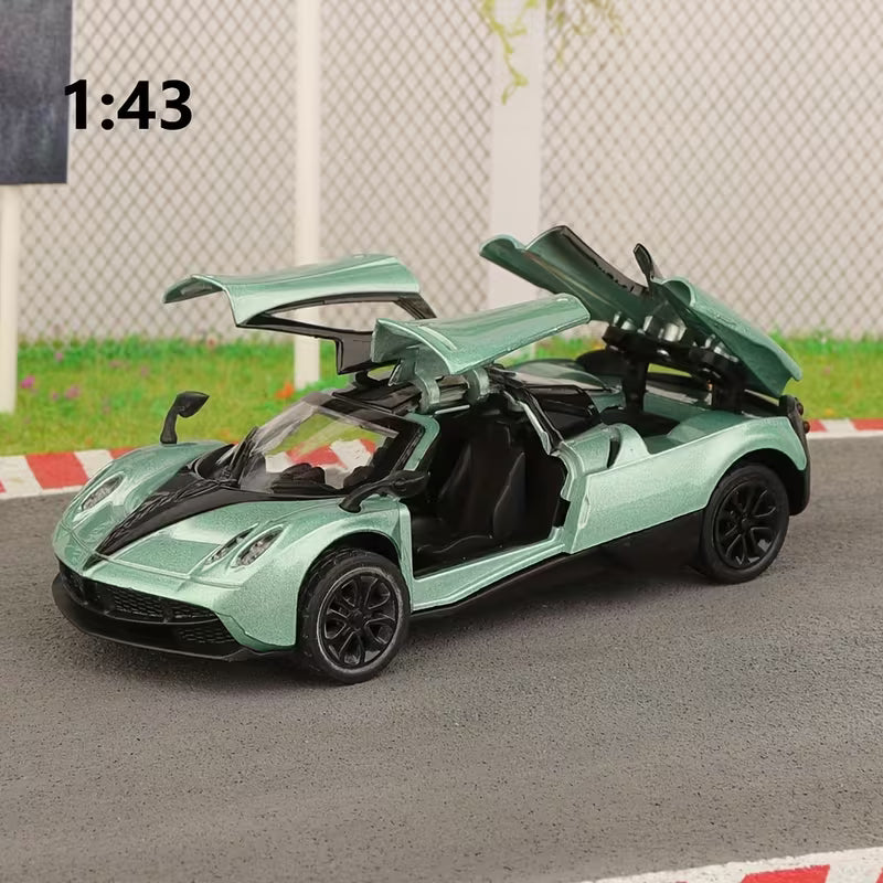 1: 43 Super Sports Car Simulation Alloy Three Door Car Model Children's