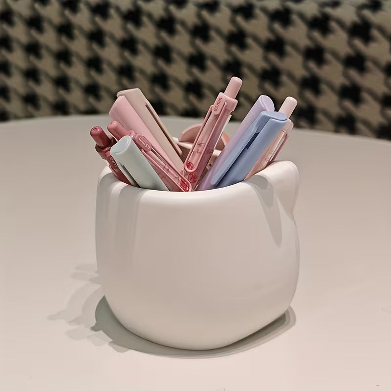 1 Hello Kitty Cute Cartoon Pen Holder, Durable Plastic. Kitty Creative Design Desktop Storage